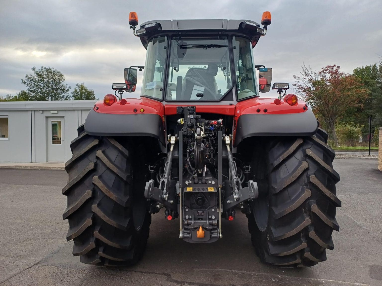 MF 7S.210-DVT-EXC - Hamilton Ross Group