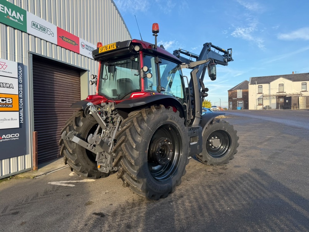 Valtra G135-A – image 2