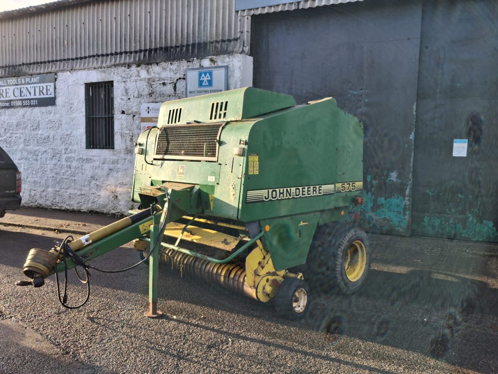 John Deere Round Baler – image 3