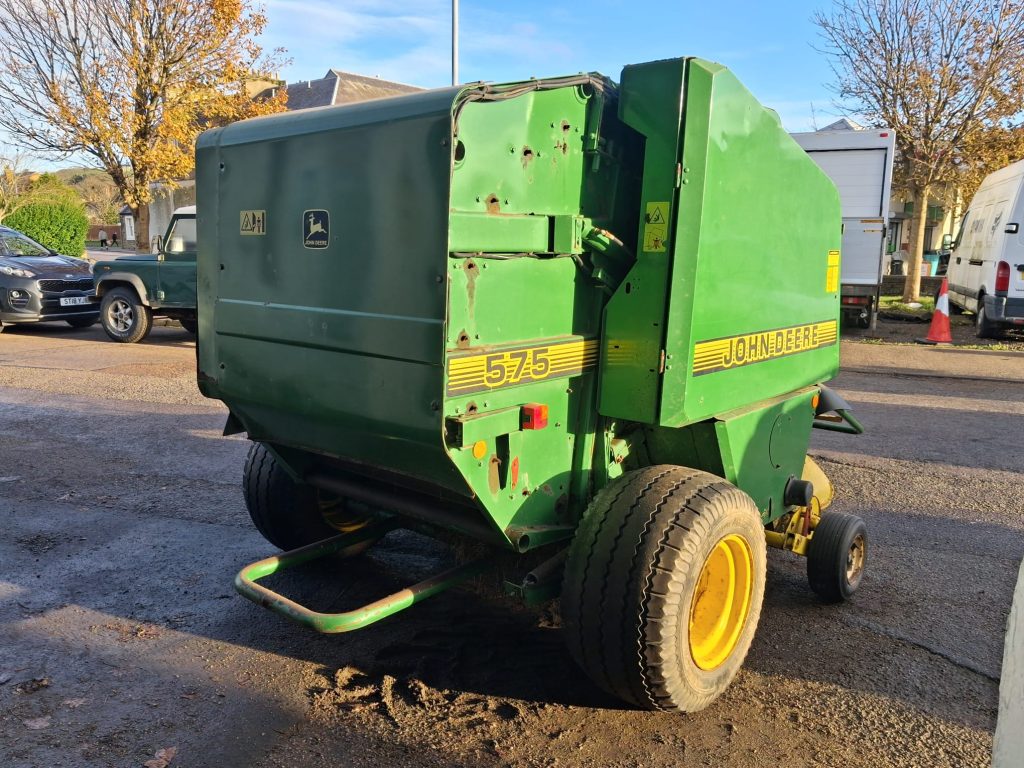John Deere Round Baler – image 4