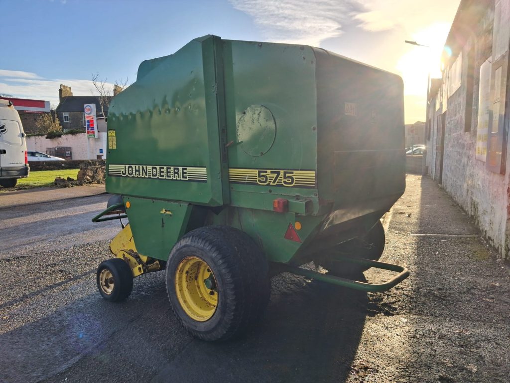John Deere Round Baler – image 5