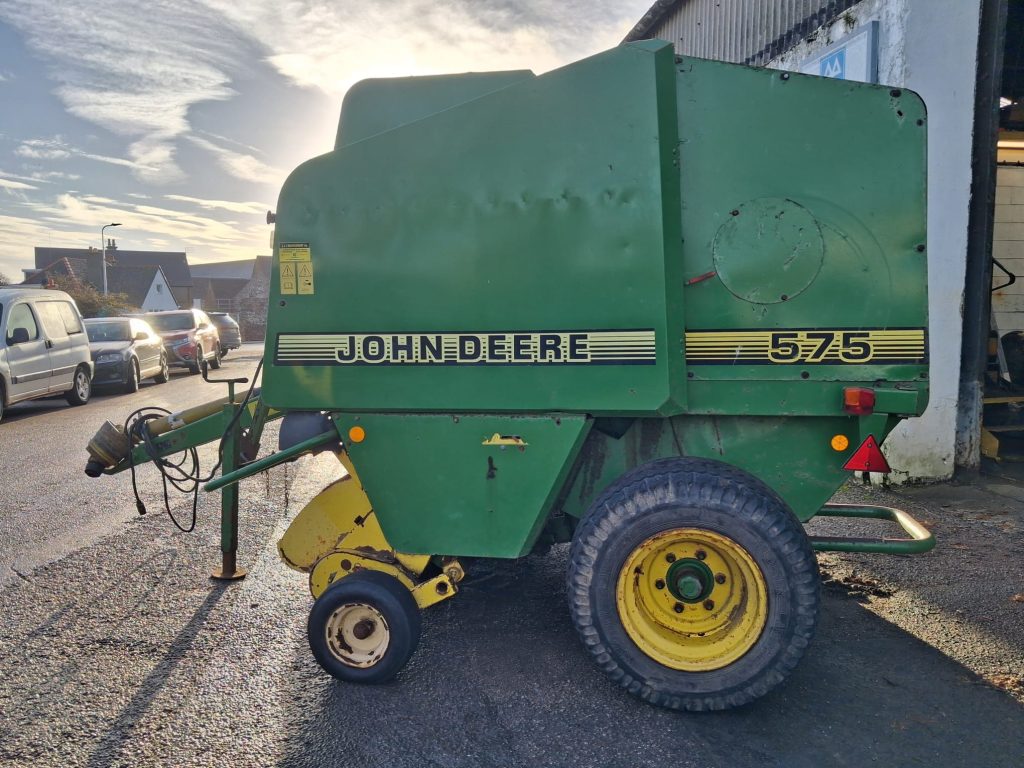 John Deere Round Baler – image 6