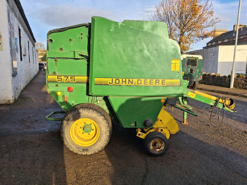 John Deere Round Baler – image 8
