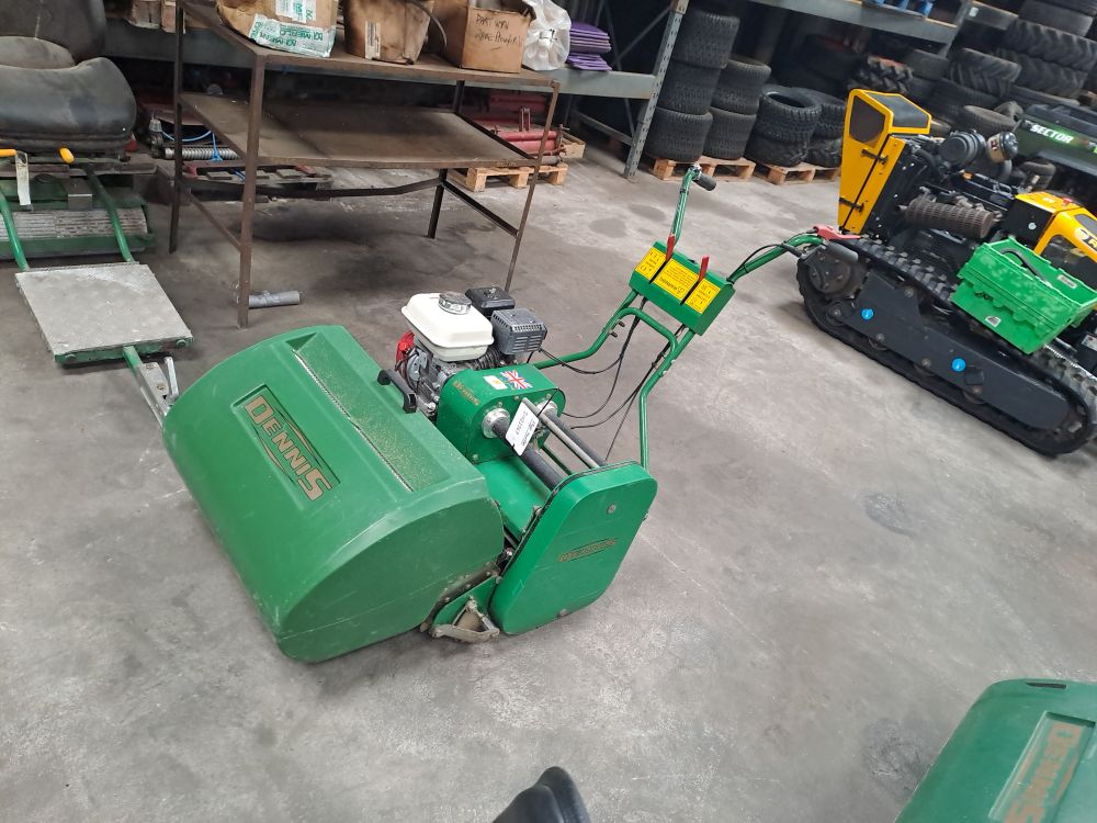 Dennis cylinder mower – image 6